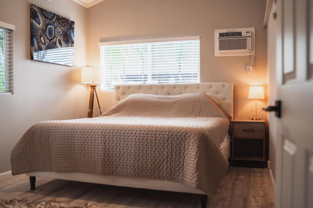 Spacious 2 Bedroom Beach House With King Suite Waianae Exterior foto